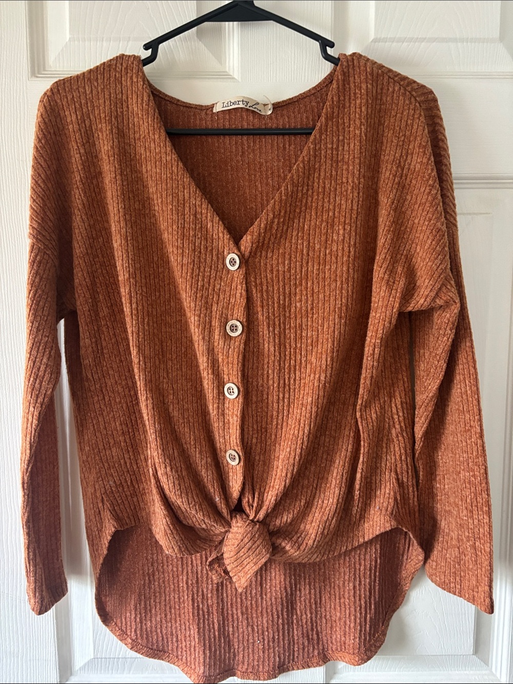 liberty Rust Ribbed V-Neck Button-Front Tie-Hem Sweater